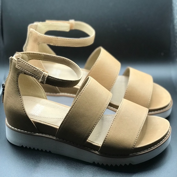 EILEEN FISHER Keno Platform Sandal - Picture 4 of 5